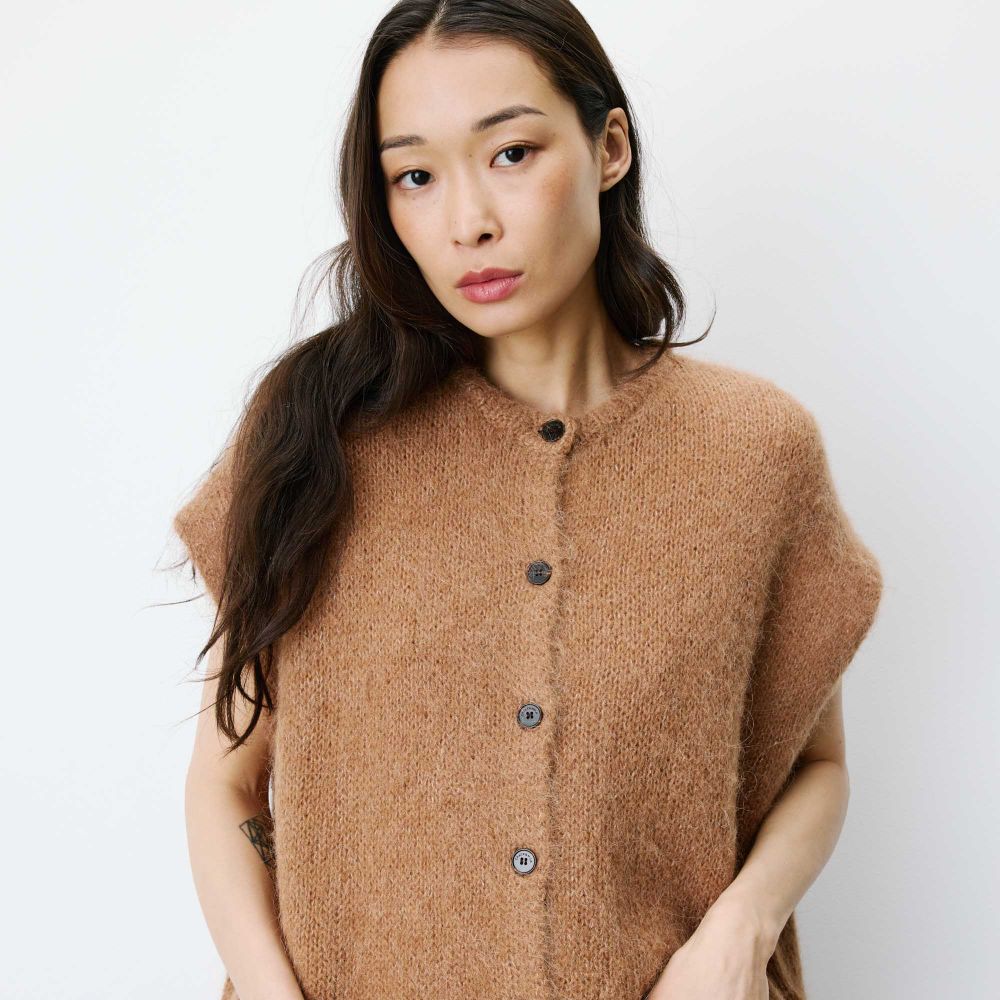 Cardigan loose sans manches col rond camel Addison