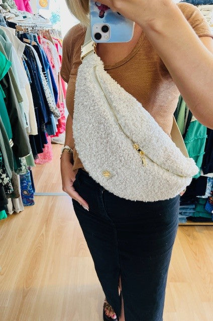 Sacs banane Annaëlle en fausse fourrure effet mouton