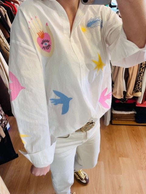 Chemise blanche brodée motifs colorés Jade