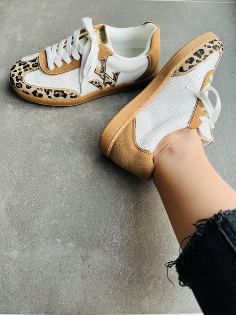 Baskets Aura initials léopard