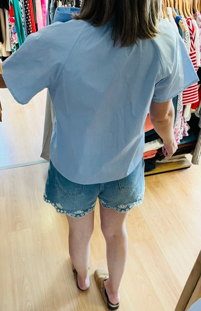 Blouse manches courtes bleu ciel Adrienne