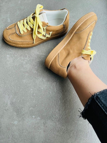 Baskets Aura initials camel