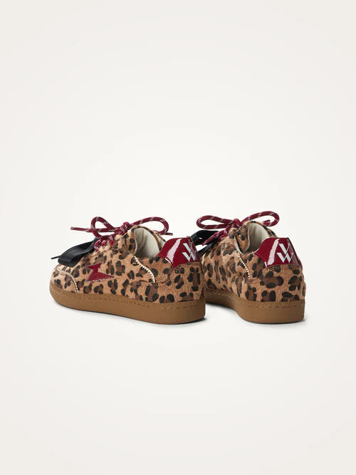 Baskets LÉO Léopard & Rouge | Sasa x Vanessa Wu