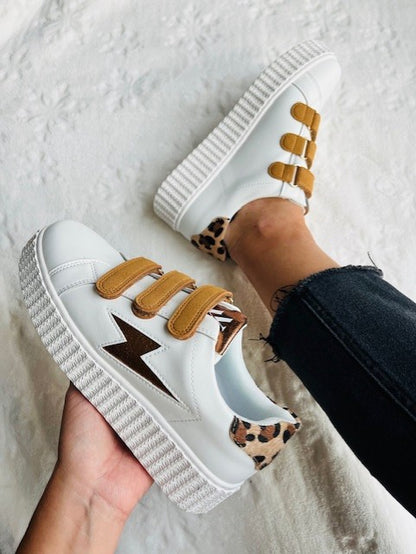 Baskets Délia Vanessa Wu - baskets Vanessa Wu femme - basket à scratch Vanessa Wu - baskets blanches femme tendance - sneackers femme blanc bronze - baskets à plateforme 