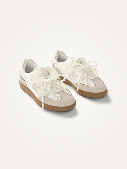 baskets femme tendance - baskets blanches femme - sneakers femme - baskets chic femme - chaussures Vanessa Wu - baskets dentelle femme - baskets perles femme
sneakers mode femme - baskets confortables femme - baskets Sasa x Vanessa Wu