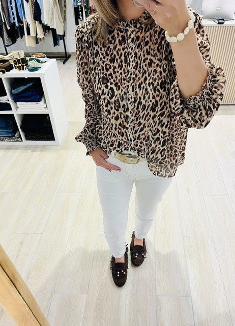 blouse Almira Grace & Mila - blouse Grace & Mila -  blouse léopard femme - blouse imprimée léopard - blouse fluide femme -  blouse ample femme -  blouse femme tendance -  chemisier léopard femme -  haut léopard femme -  blouse imprimée femme - vêtement Grace & Mila femme