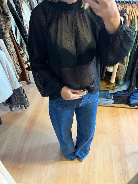 Blouse noire à pois velours Tailly - Blouse Grace & Mila - blouse tendance automne 2025 - Blouse noire femme - blouse chic et élégante