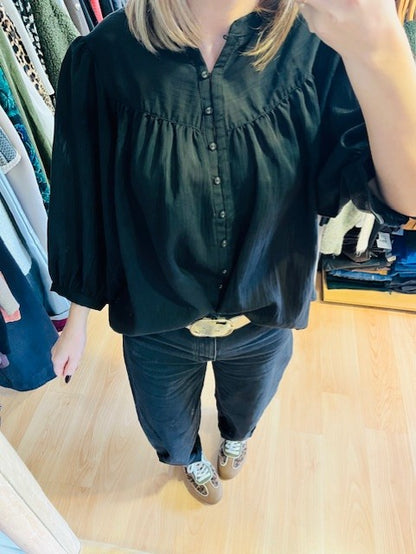 Blouse oversize noire Vanille - blouse oversize noire - blouse femme noire - Grace&Mila blouse - blouse oversize Vanille - blouse casual chic