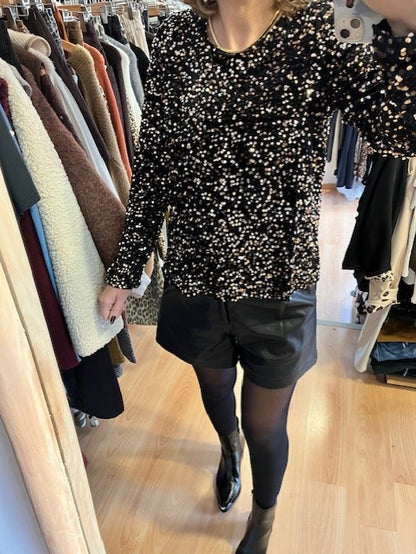 Blouse à sequins champagne Alba - blouse à sequins couleur champagne - top sequins champagne - haut brillant champagne femme - blouse soirée sequins - blouse paillettes élégante - tenue soirée couleur champagne - haut chic pour les fêtes