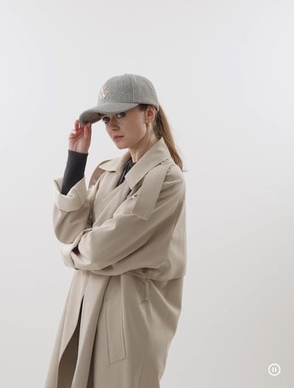 Casquette grise Auriane Vanessa WU
Casquette Vanessa Wu en feutrine 
Casquette femme hiver