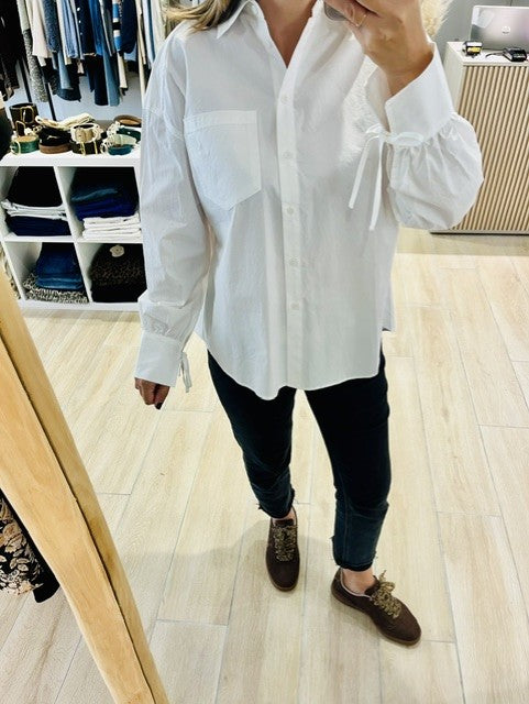 chemise oversize femme - chemise coton femme - chemise ivoire femme - chemise blanche oversize - chemise ample femme - chemise en coton ivoire - chemise Grace & Mila - chemise Armelle Grace & Mila - chemise femme intemporelle - chemise casual chic femme