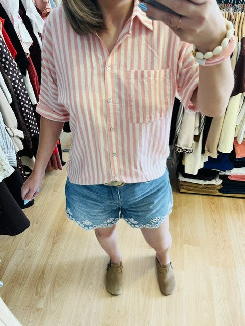 chemise femme- chemise rayée rose- chemise manches courtes femme- chemise été femme- chemise casual chic - blouse rose femme- look tendance été