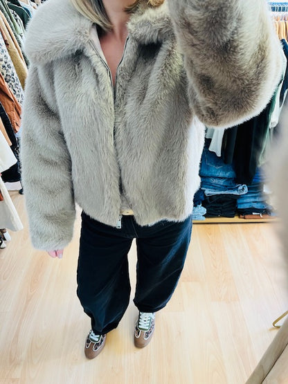 Manteau court en fausse fourrure Shonna