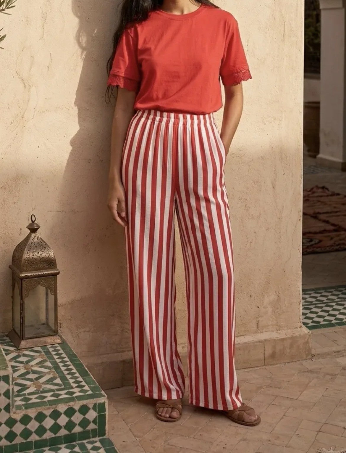 Pantalon à rayures rouge & blanc Romy - Pantalon rayé femme - pantalon large femme - pantalon palazzo rouge - pantalon fluide été - pantalon taille élastique - pantalon rouge et blanc - pantalon casual chic femme - mode femme été