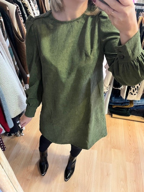 Robe en velours côtelé kaki  Elina - Robe en velours côtelé - Robe tendance automne hiver