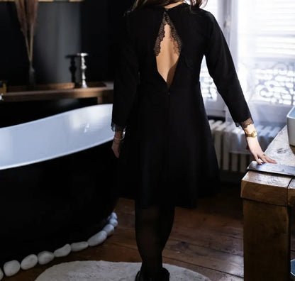 Robe noire dos dentelle - robe de soirée noire élégante - robe chic pour fête - robe dos ouvert femme - robe noire manches longues dentelle - robe fluide évènement - Robe noire Noël