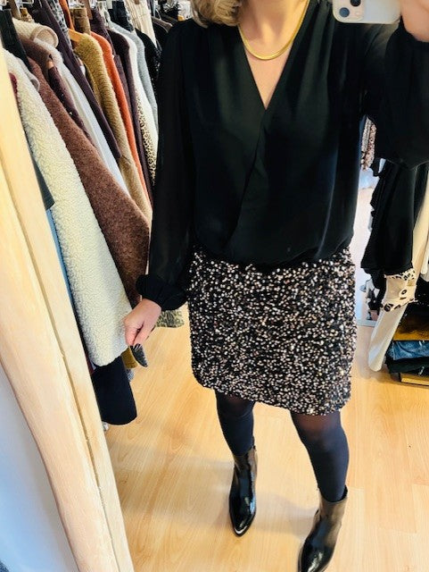 Robe à sequins or - robe de soirée femme - robe de soirée noire et or - robe élégante femme - robe courte scintillante - robe fête femme - robe paillette or