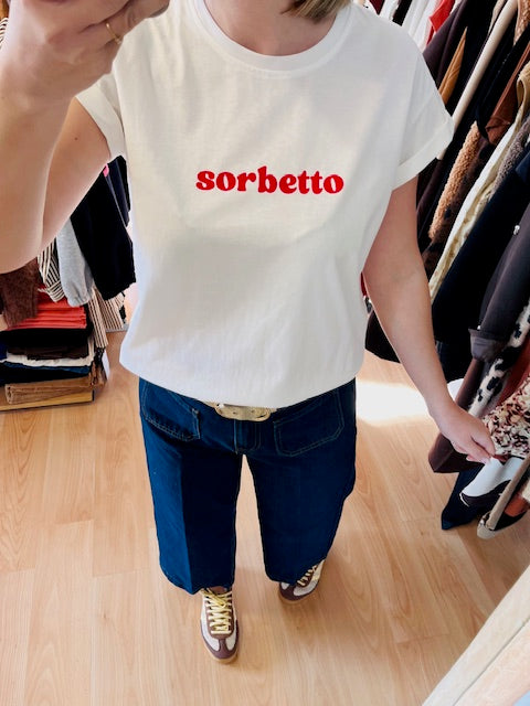 t-shirt sorbetto femme - t-shirt message fuchsia - t-shirt blanc imprimé femme - t-shirt Grace & Mila femme - t-shirt coton col rond femme - t-shirt casual chic femme - t-shirt slogan italien mode - t-shirt été femme tendance