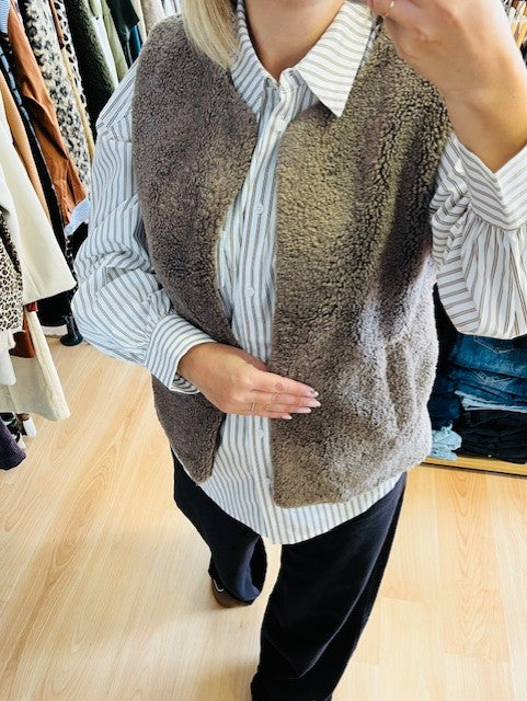 Veste sans manches taupe Sinatra - Veste Grace & Mile - Veste à superposer