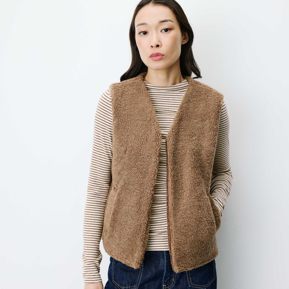 Veste sans manches en fausse peau taupe Avery