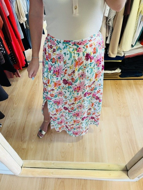 Jupe midi fluide à imprimé floral multicolore Camilla