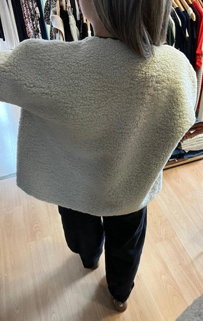 Manteau écru oversize en faux shearling Simon