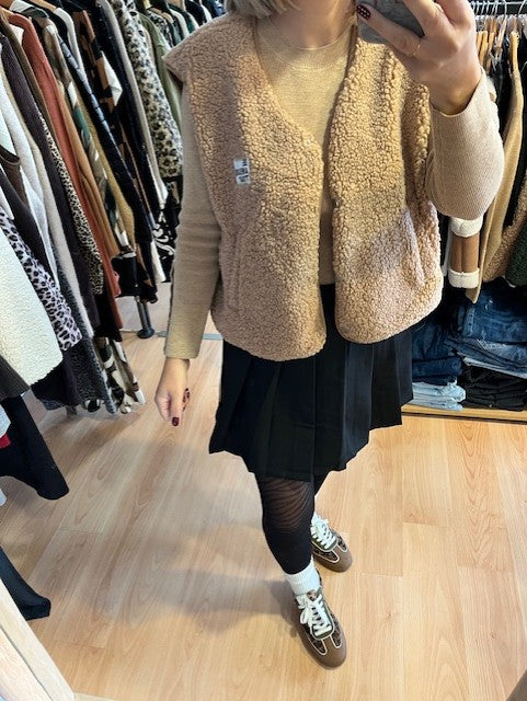 Jupe courte à plis Molly (short intégré)