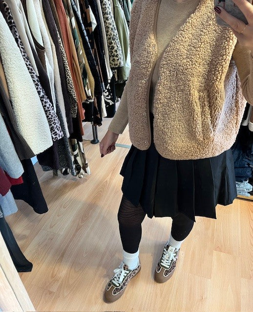 Jupe courte à plis Molly (short intégré)