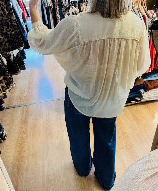 Blouse pailletée vanille Tarzy