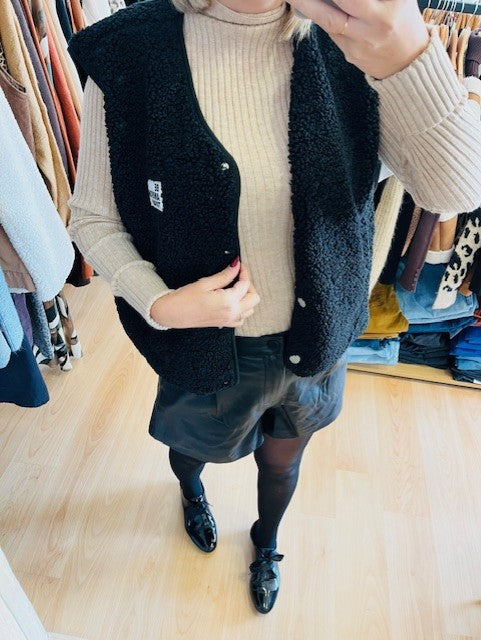 Short en similicuir noir Travis