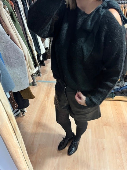 Pull noir nœud à nouée Gabi